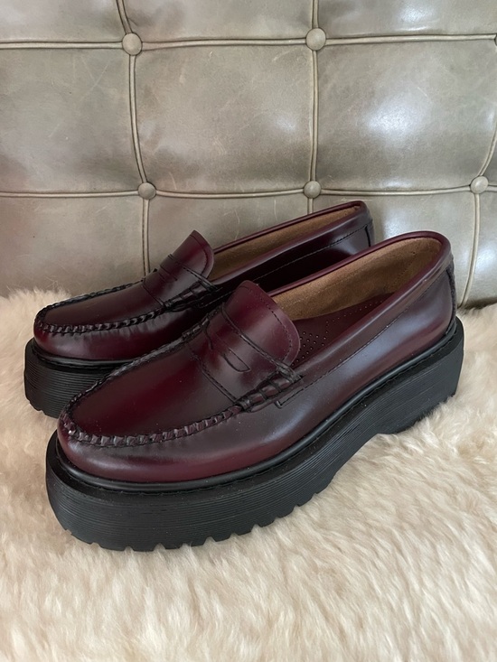 G.H. Bass & Co. Shoes - GH Bass Women’s Burgundy Leather Penny Loafers with Platform Lug Sole Sz W 10